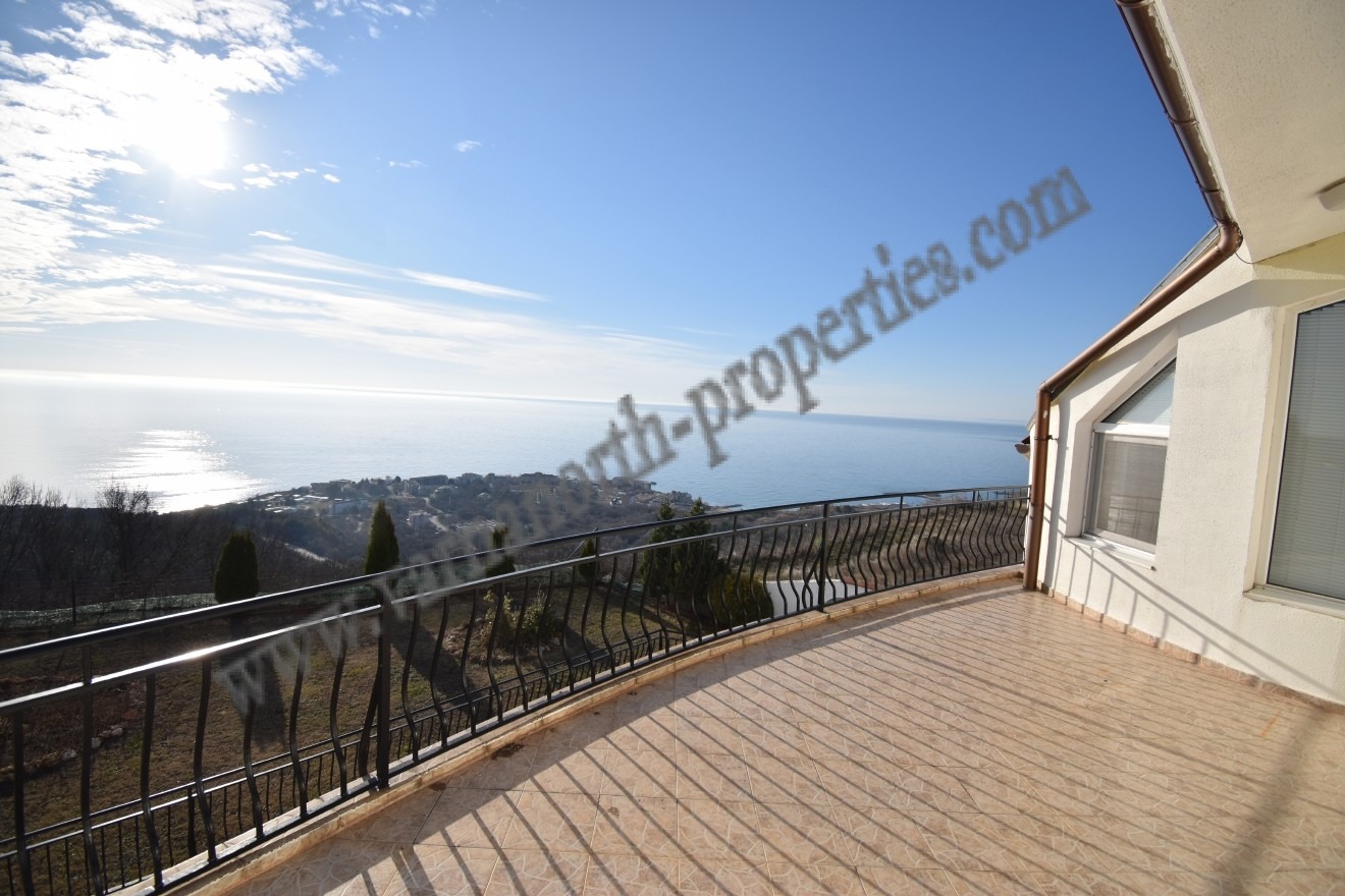 Продава КЪЩА, с. Топола, област Добрич, снимка 2 - Къщи - 52913126