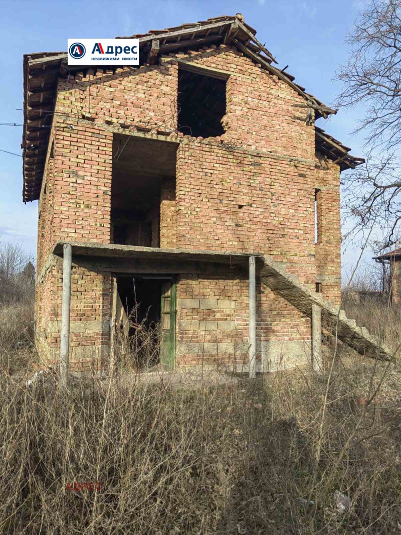 Продава КЪЩА в област Видин, с. Неговановци - 176 кв.м / 12 271.01 € » 24 000 лв., АДРЕС