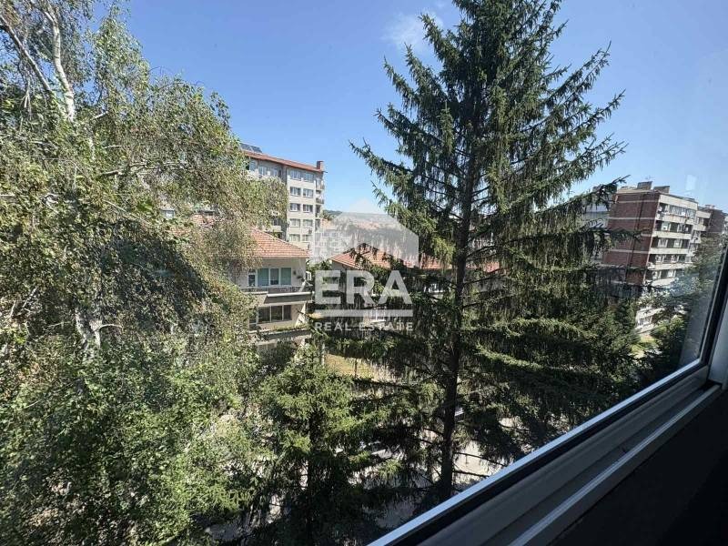 Продава МНОГОСТАЕН, гр. Велико Търново, Център, снимка 14 - Апартаменти - 55456473