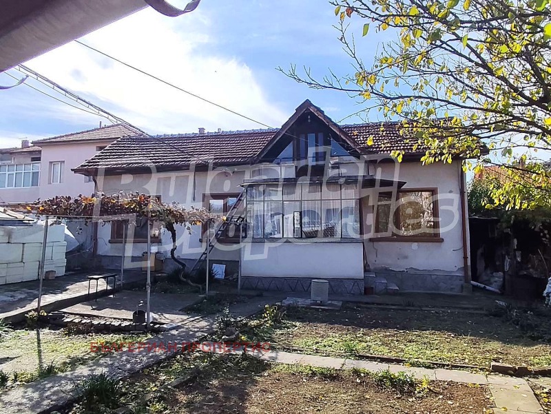 Продава КЪЩА, гр. Севлиево, област Габрово, снимка 2 - Къщи - 52169568