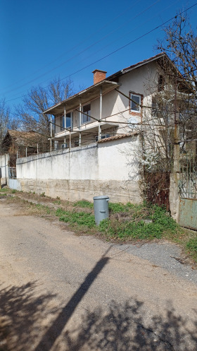 Продажба на имоти в с. Долна Гращица, област Кюстендил - изображение 1 