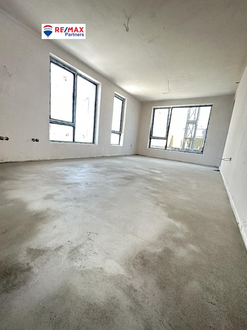 Na prodej  2 ložnice Varna , Vazraždane 1 , 90 m2 | 25919555