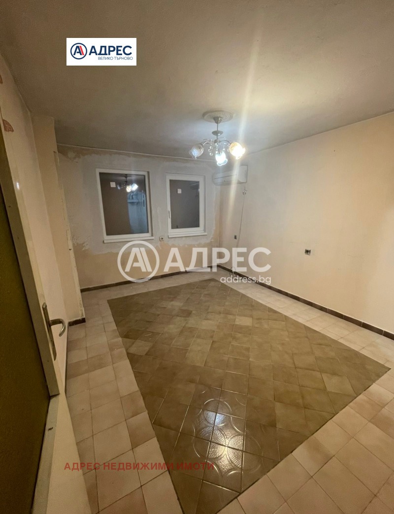 Продава 3-СТАЕН, гр. Дебелец, област Велико Търново