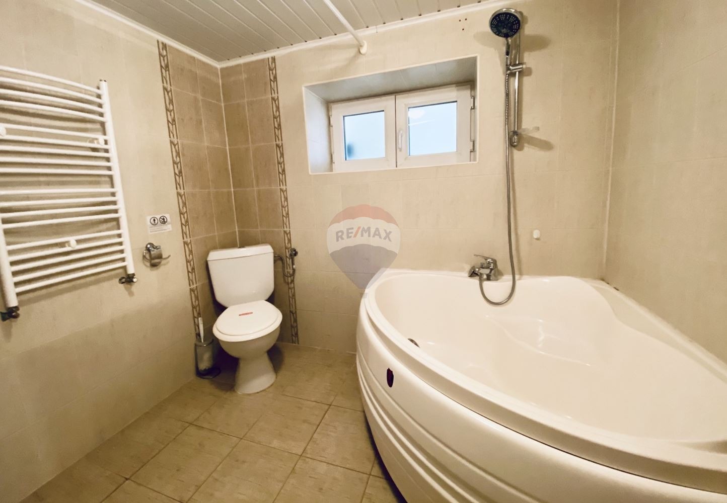 Продава КЪЩА, гр. Балчик, област Добрич, снимка 7 - Къщи - 53844250