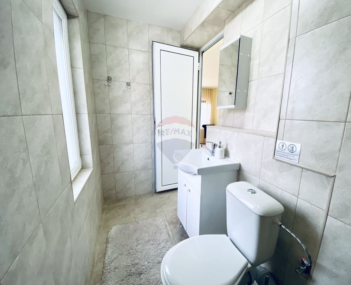 Продава КЪЩА, гр. Балчик, област Добрич, снимка 9 - Къщи - 53844250