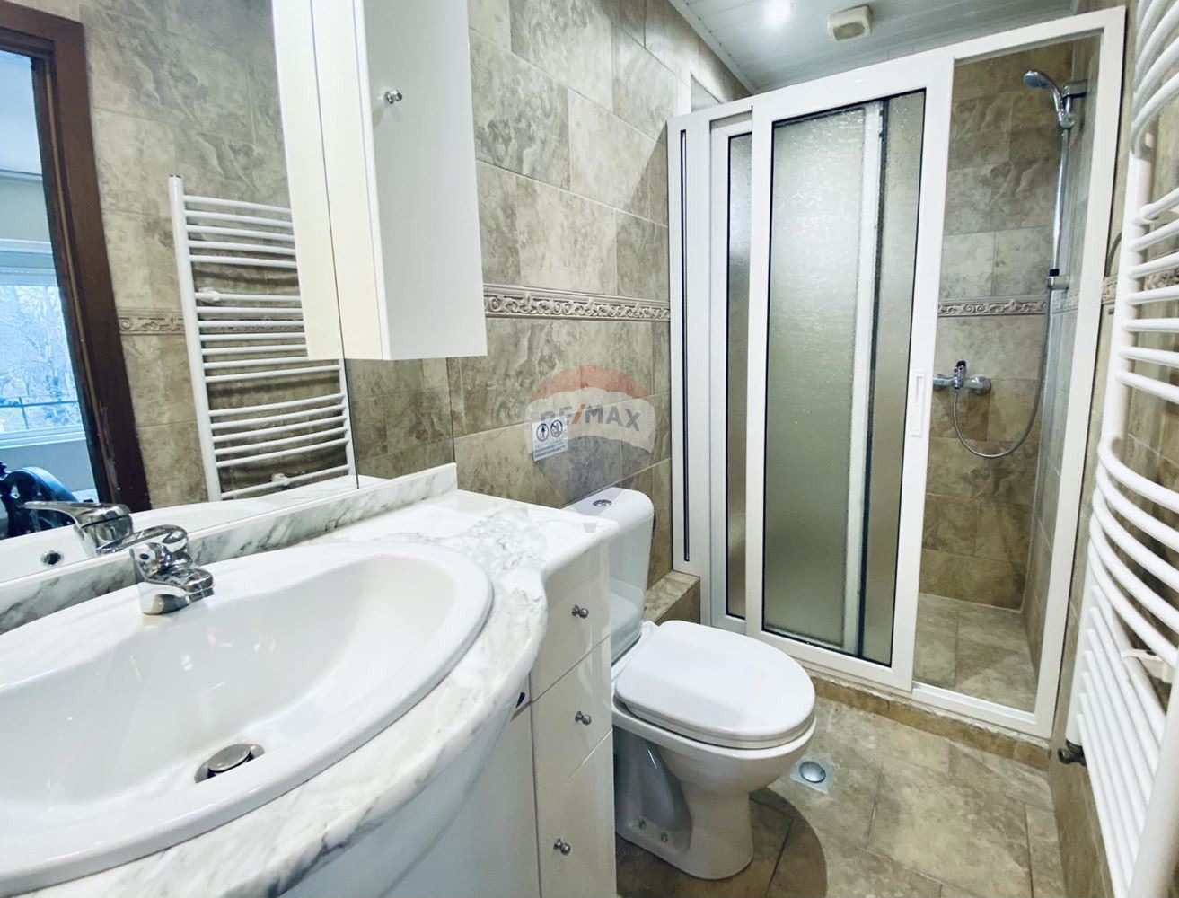 Продава КЪЩА, гр. Балчик, област Добрич, снимка 12 - Къщи - 53844250