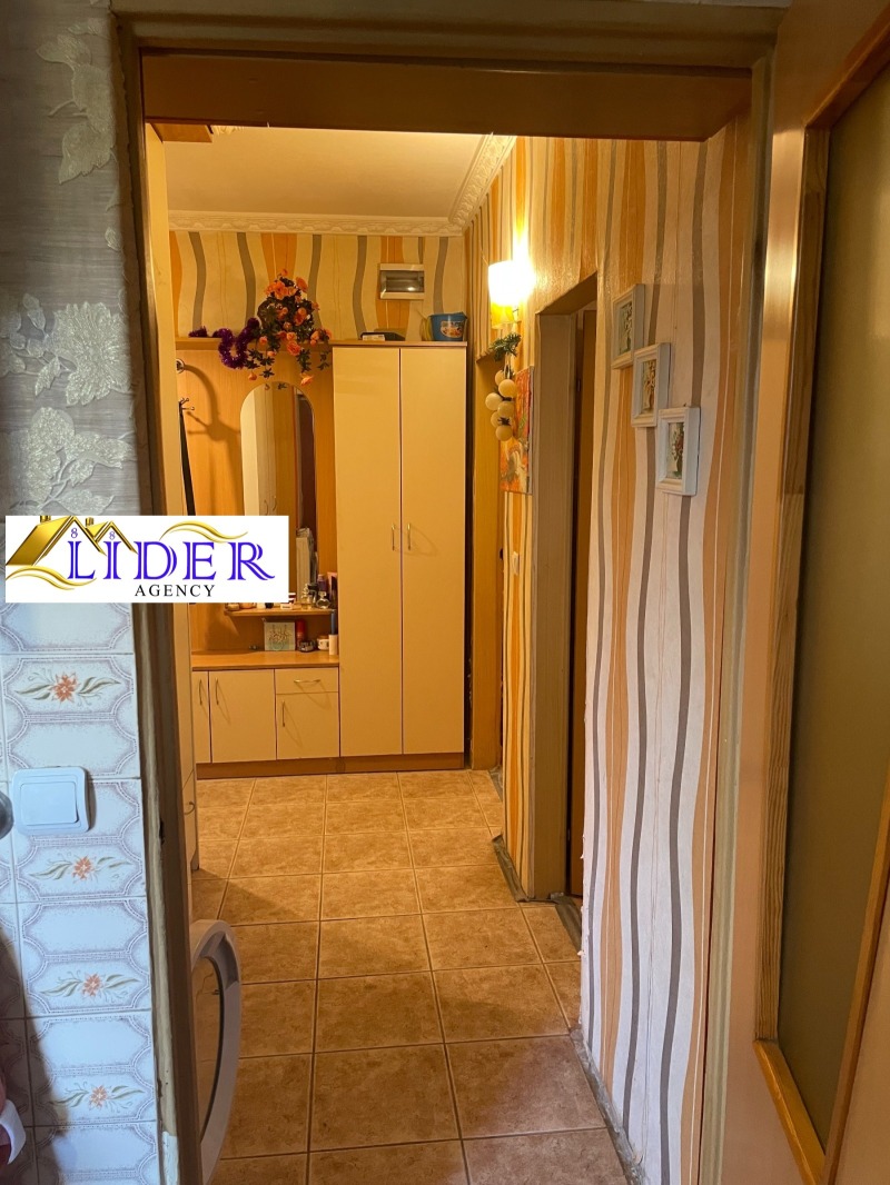 Продава  2-стаен град Плевен , Дружба 3 , 63 кв.м | 43085868 - изображение [8]