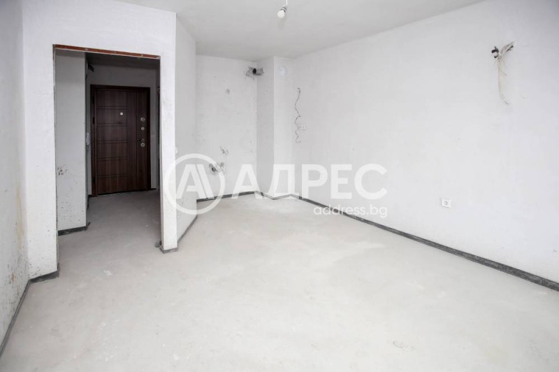 Продава 2-СТАЕН, гр. София, Център