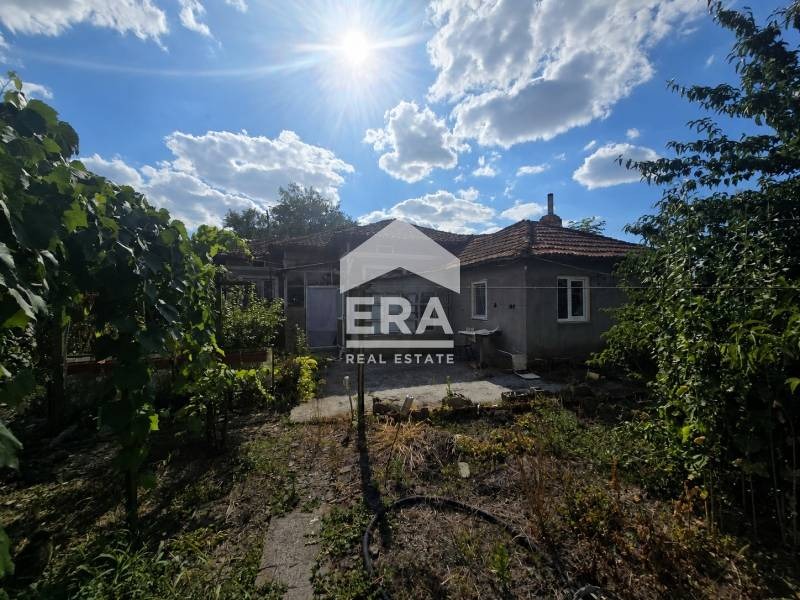 Продава КЪЩА, с. Полковник Свещарово, област Добрич