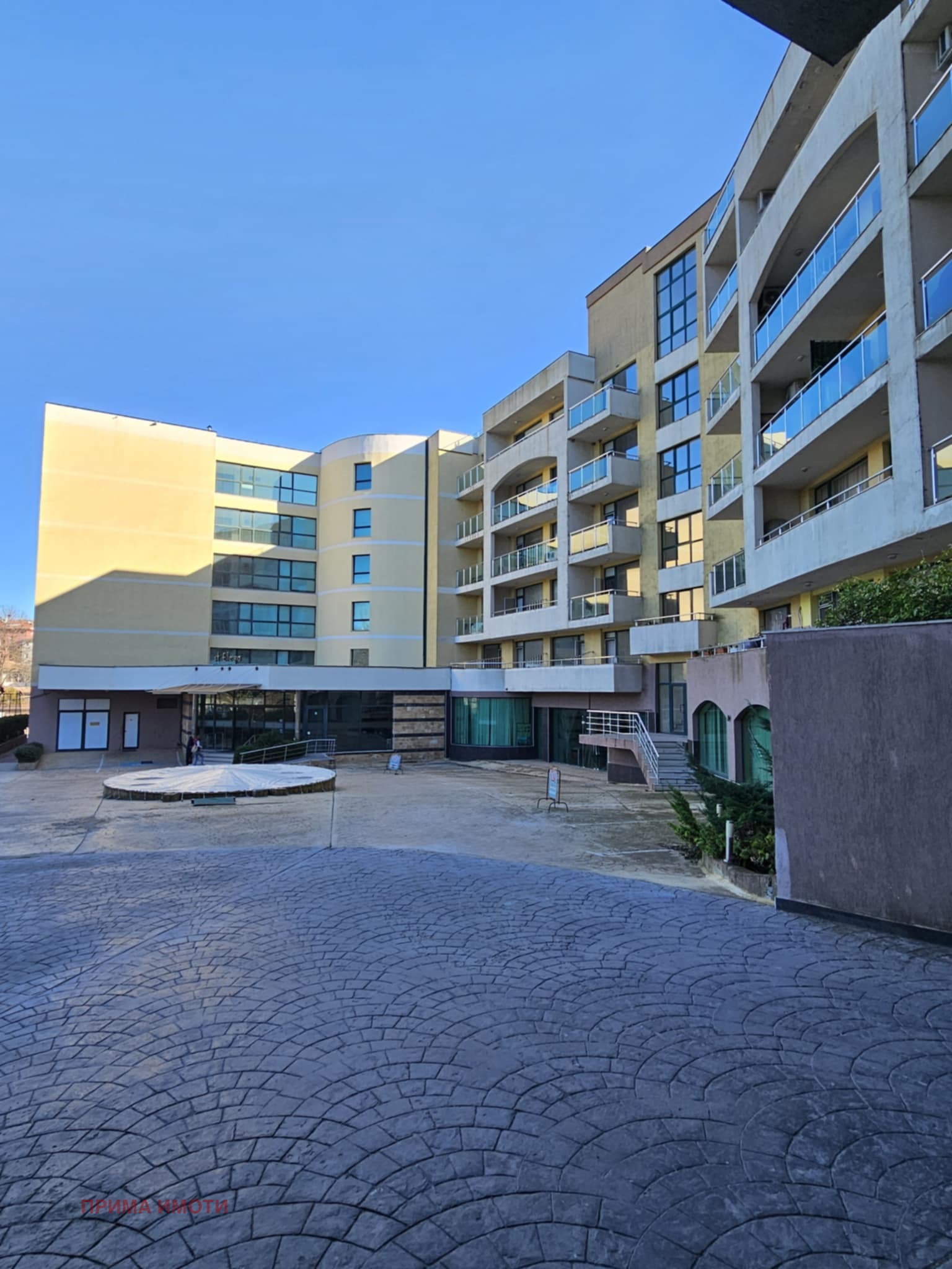 Продава 2-СТАЕН, гр. Варна, к.к. Св.Св. Константин и Елена, снимка 2 - Апартаменти - 52556925