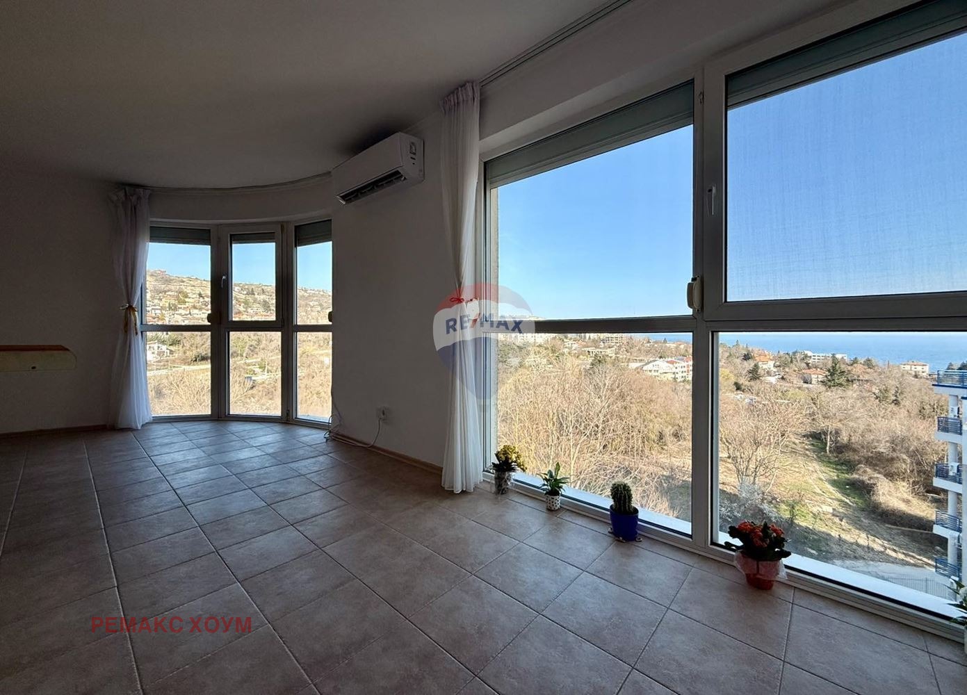 Продава 3-СТАЕН, гр. Балчик, област Добрич, снимка 2 - Апартаменти - 54087484