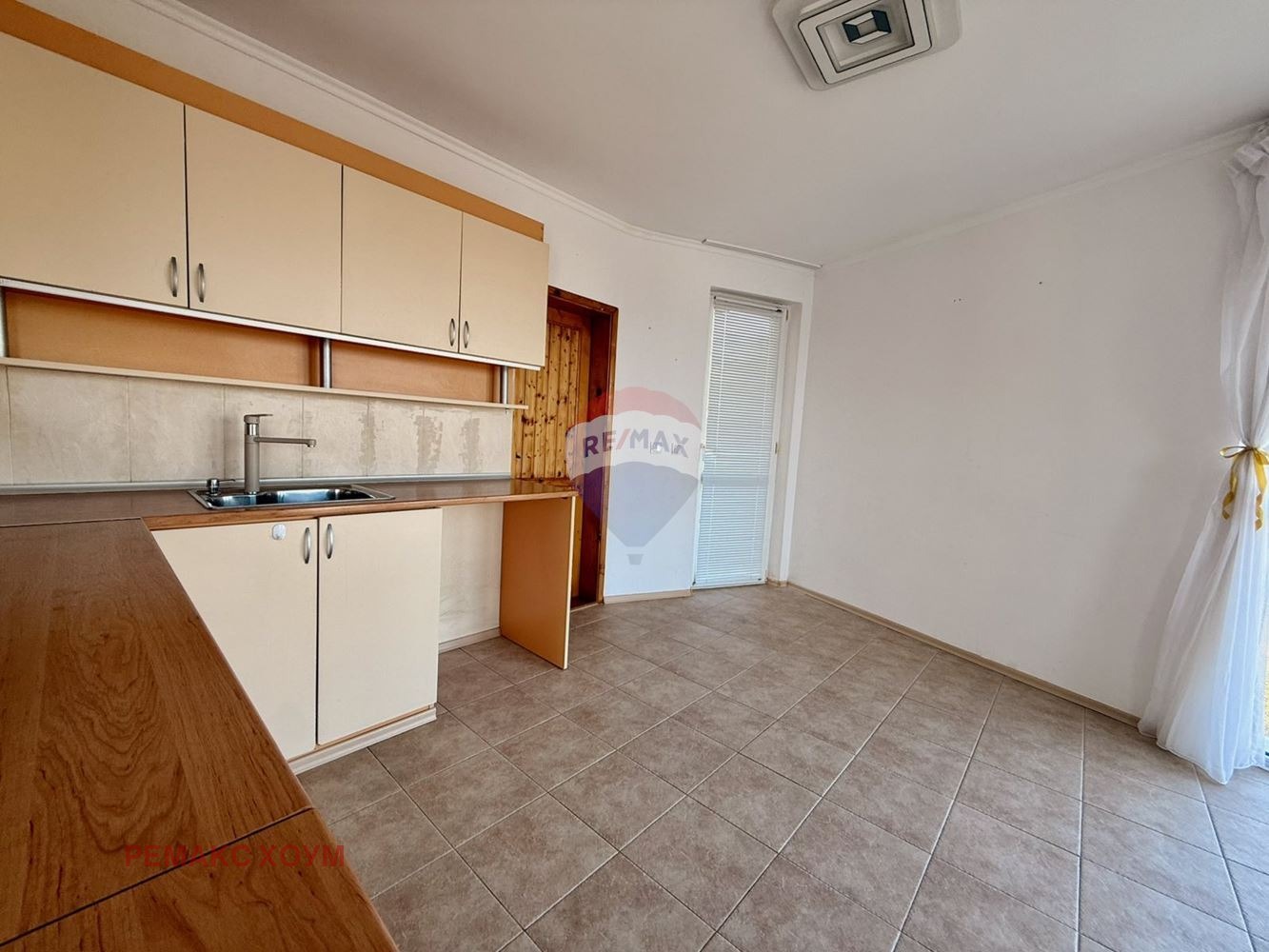 Продава 3-СТАЕН, гр. Балчик, област Добрич, снимка 6 - Апартаменти - 54087484