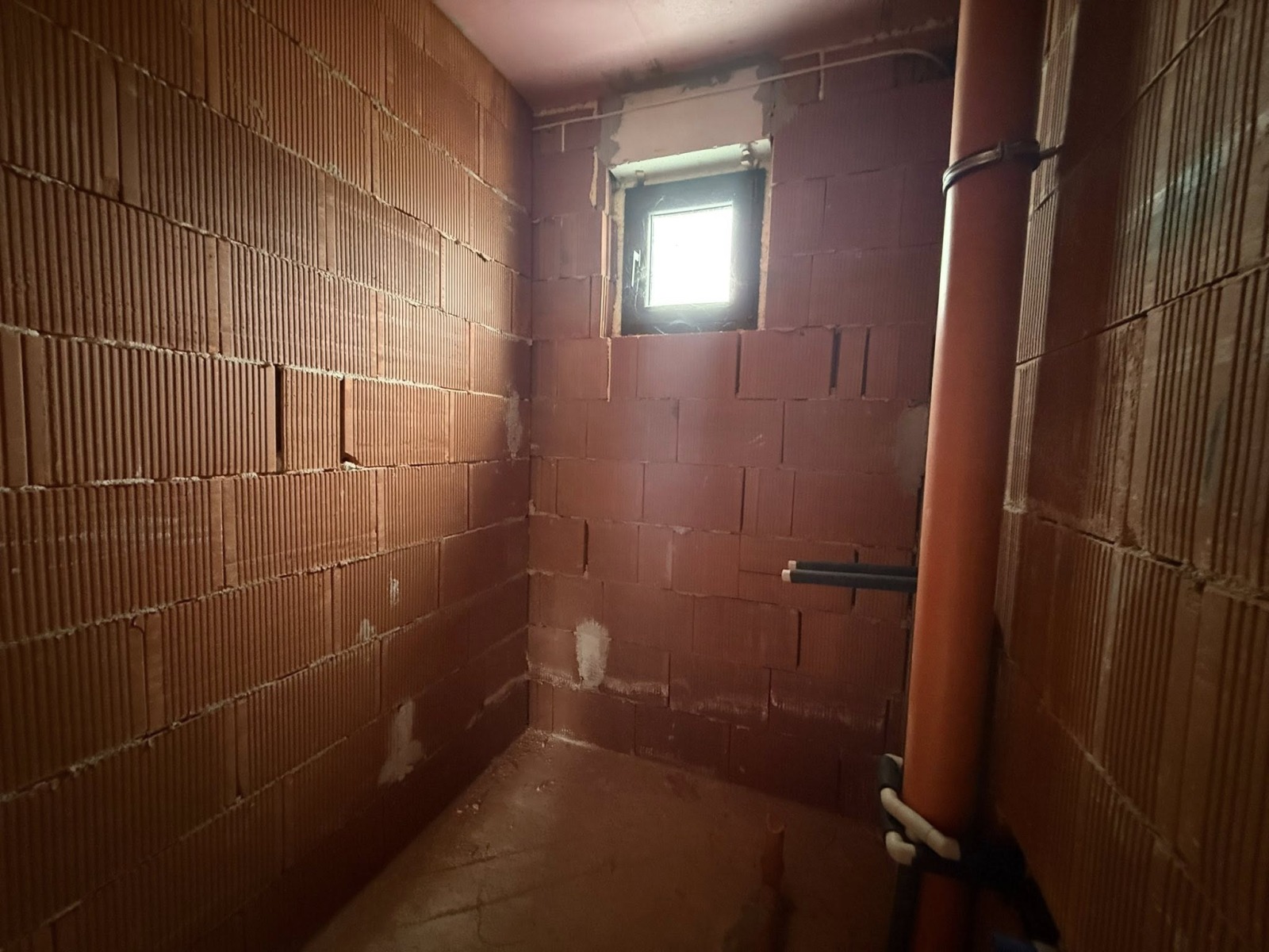 Продава КЪЩА, с. Изгрев, област Благоевград, снимка 6 - Къщи - 53797592