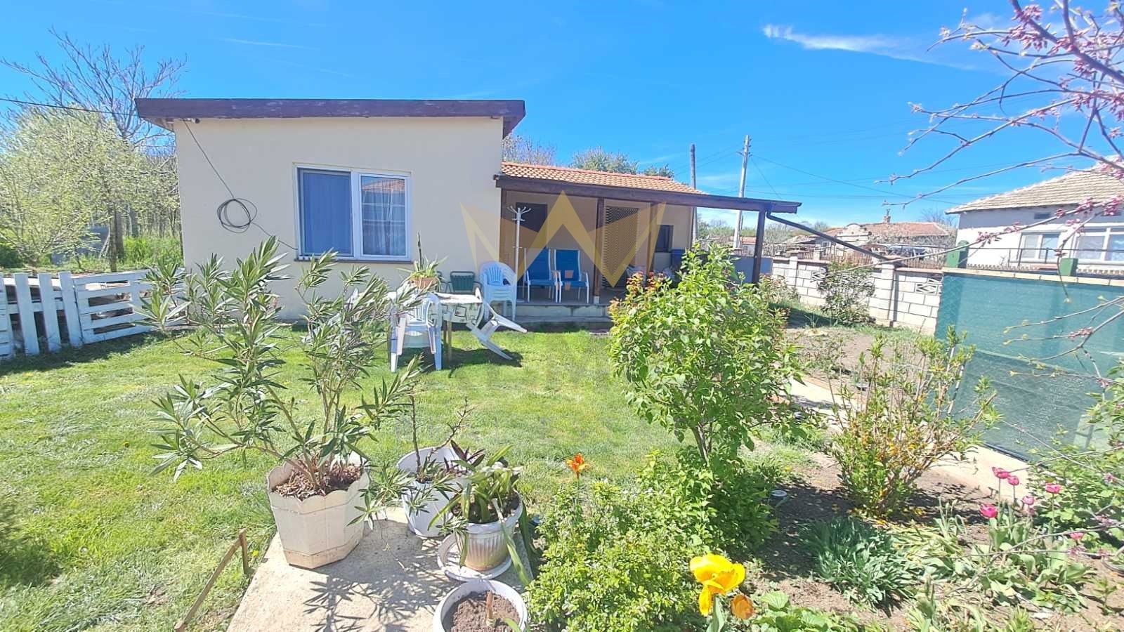 Продава КЪЩА, с. Гурково, област Добрич, снимка 12 - Къщи - 54351514