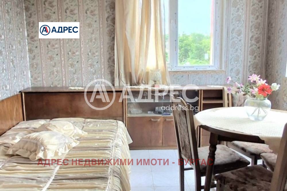 Продава КЪЩА, с. Росен, област Бургас, снимка 8 - Къщи - 54684394