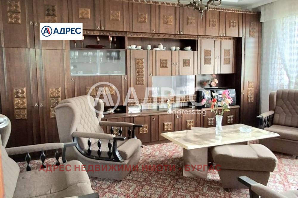 Продава КЪЩА, с. Росен, област Бургас, снимка 10 - Къщи - 54684394