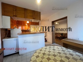 2 bedroom Iztok, Sofia 3