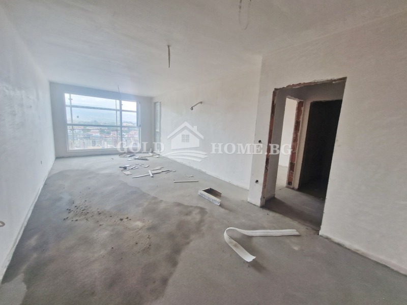 De vânzare  1 dormitor Plovdiv , Iujen , 78 mp | 91176097