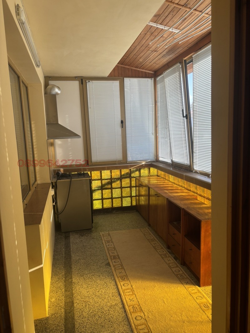 Продава ЕТАЖ ОТ КЪЩА, гр. Панагюрище, област Пазарджик, снимка 2 - Етаж от къща - 52968170