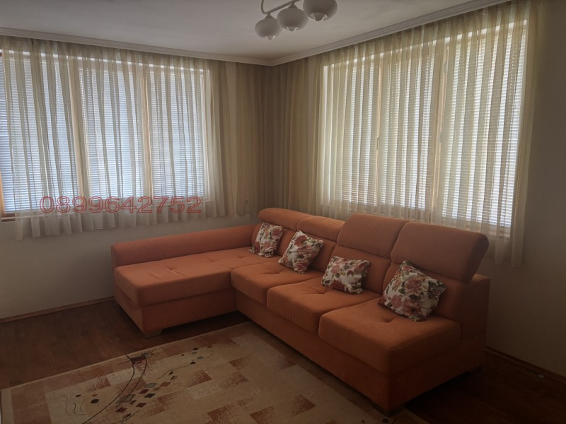 Продава ЕТАЖ ОТ КЪЩА, гр. Панагюрище, област Пазарджик