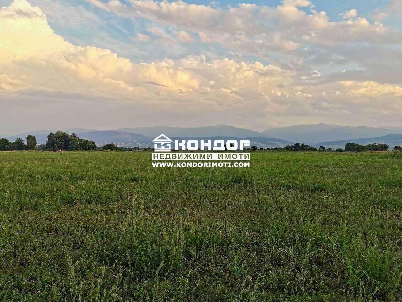 Продава ПАРЦЕЛ, с. Марково, област Пловдив