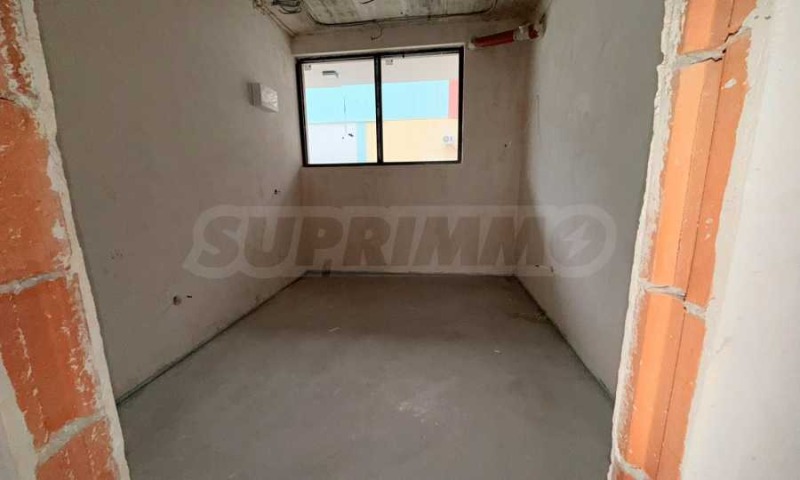 Продава ОФИС в град Бургас, Славейков - 49 кв.м / 108 000 € » 211 229.64 лв., СУПРИММО - БУРГАС