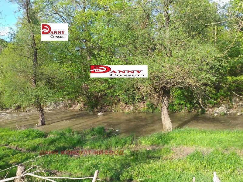 Продава ПАРЦЕЛ в област Велико Търново, с. Разсоха - 1800 кв.м / 13 000 € » 25 425.79 лв., ДАНИ КОНСУЛТ-НИ ЕООД