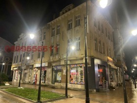 Продава КЪЩА, гр. Габрово, Център, снимка 2 - Къщи - 54321691