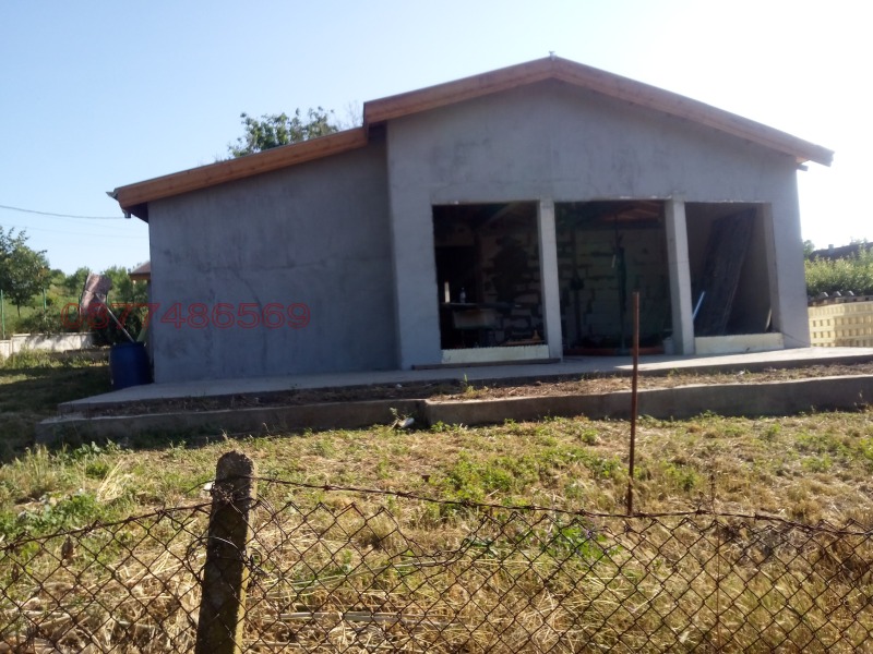 Продава КЪЩА, с. Червена вода, област Русе, снимка 3 - Къщи - 52779083