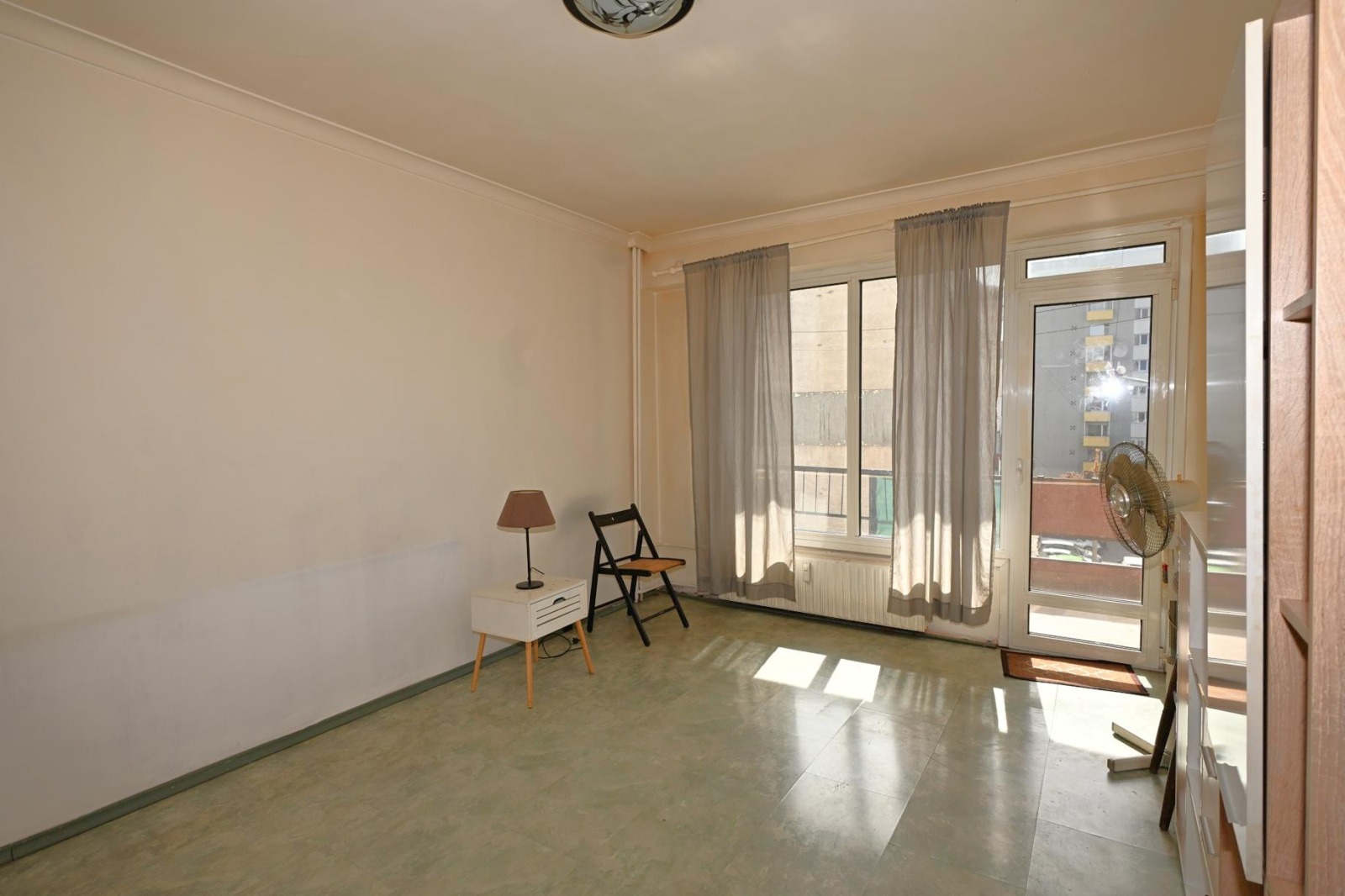 Продава 2-СТАЕН, гр. Перник, Рено, снимка 10 - Апартаменти - 56331157