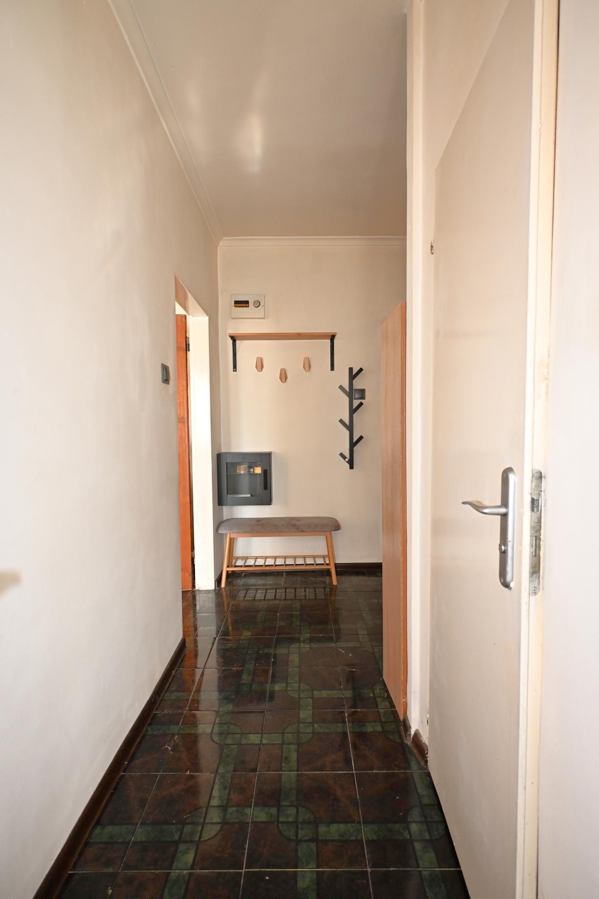 Продава 2-СТАЕН, гр. Перник, Рено, снимка 15 - Апартаменти - 56331157