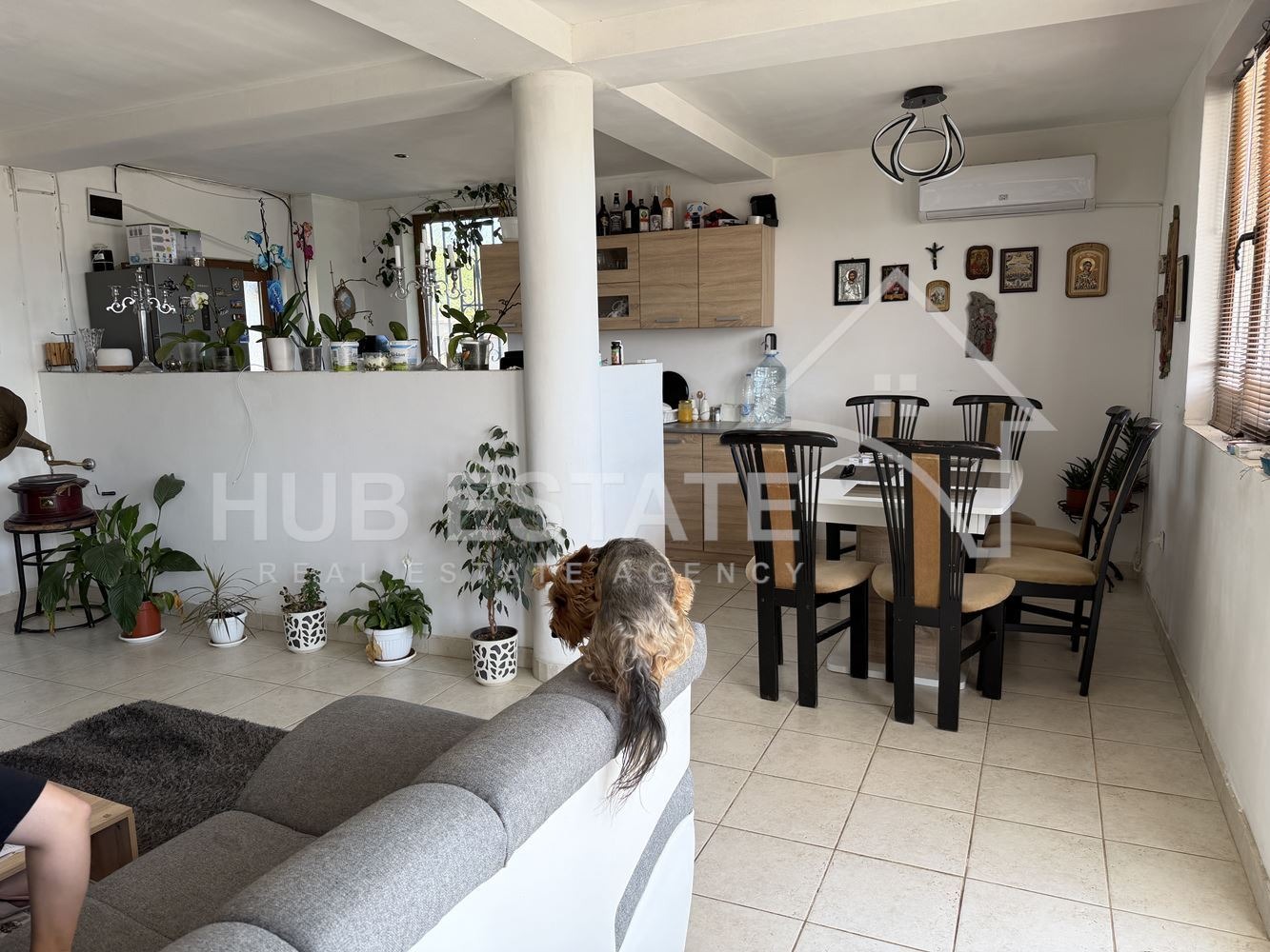 Продава КЪЩА, с. Безводица, област Добрич, снимка 3 - Къщи - 54627036