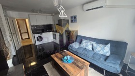 1 quarto Liatno kino Trakiia, Varna