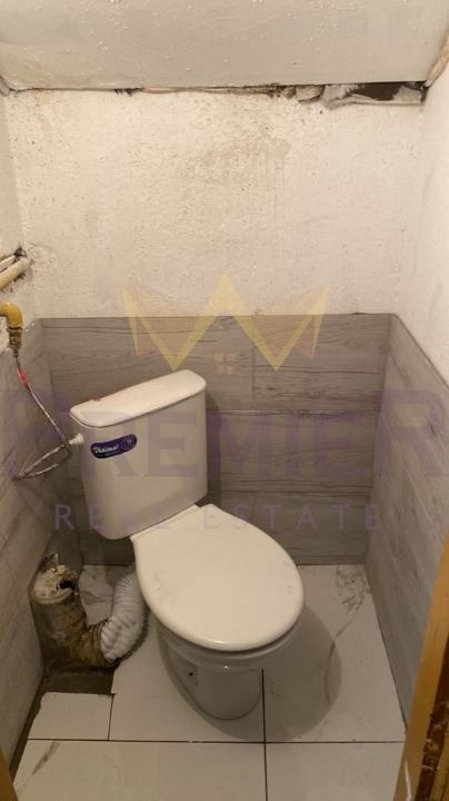 Продава АТЕЛИЕ, ТАВАН, гр. Варна, Колхозен пазар, снимка 4 - Апартаменти - 54027698