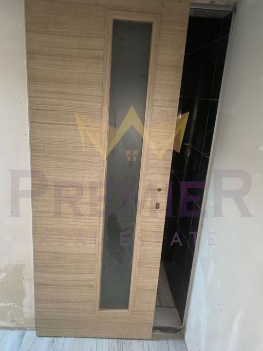 Продава АТЕЛИЕ, ТАВАН, гр. Варна, Колхозен пазар, снимка 2 - Апартаменти - 54027698