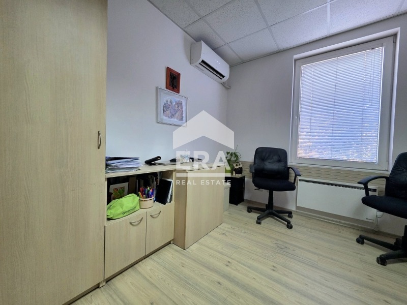 Продава ЕТАЖ ОТ КЪЩА, гр. Русе, Център, снимка 5 - Етаж от къща - 55652225