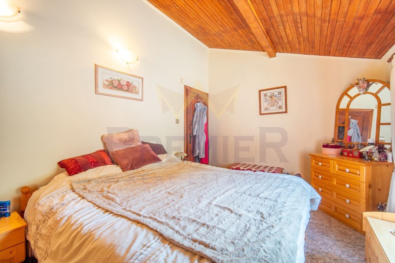 Продава КЪЩА, гр. Балчик, област Добрич, снимка 9 - Къщи - 53336622