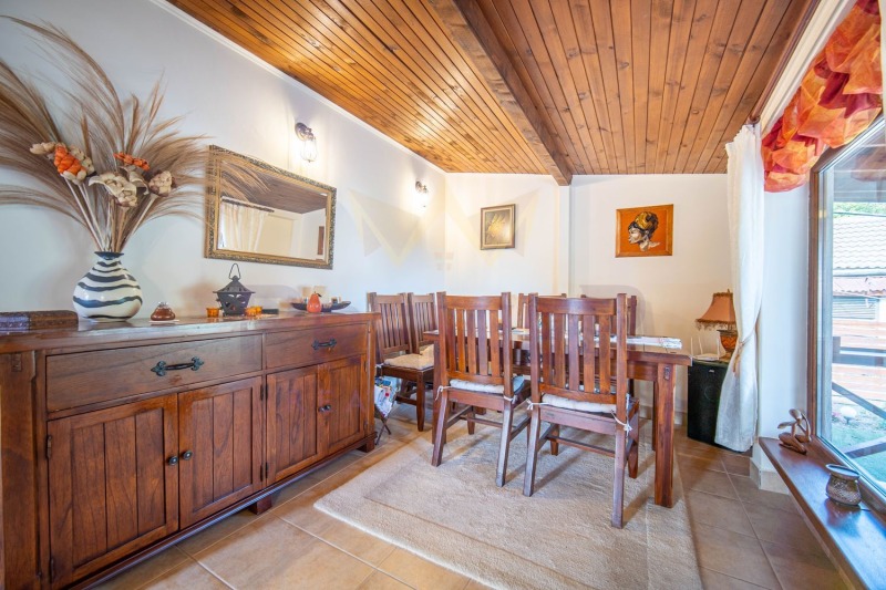 Продава КЪЩА, гр. Балчик, област Добрич, снимка 6 - Къщи - 53336622