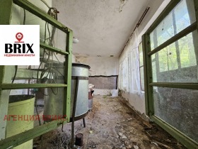 House Yuper, region Razgrad 11