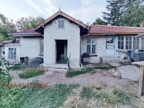 Talo Tšervena voda, Rusen alue