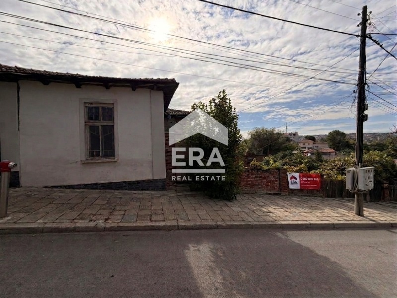 Продава ЕТАЖ ОТ КЪЩА, гр. Русе, Широк център