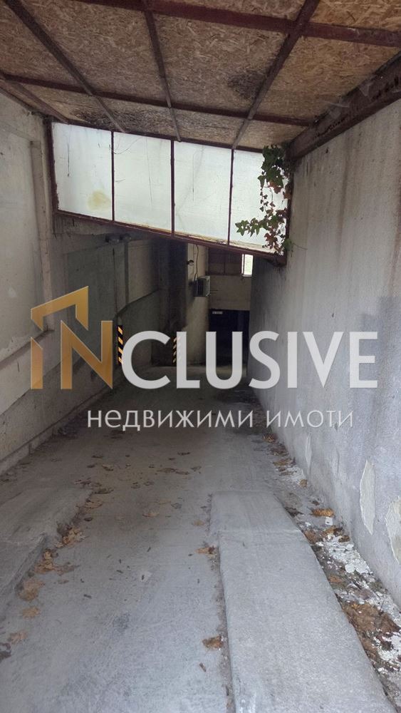 Продава ГАРАЖ, ПАРКОМЯСТО, гр. Варна, Операта, снимка 4 - Гаражи и паркоместа - 53429992