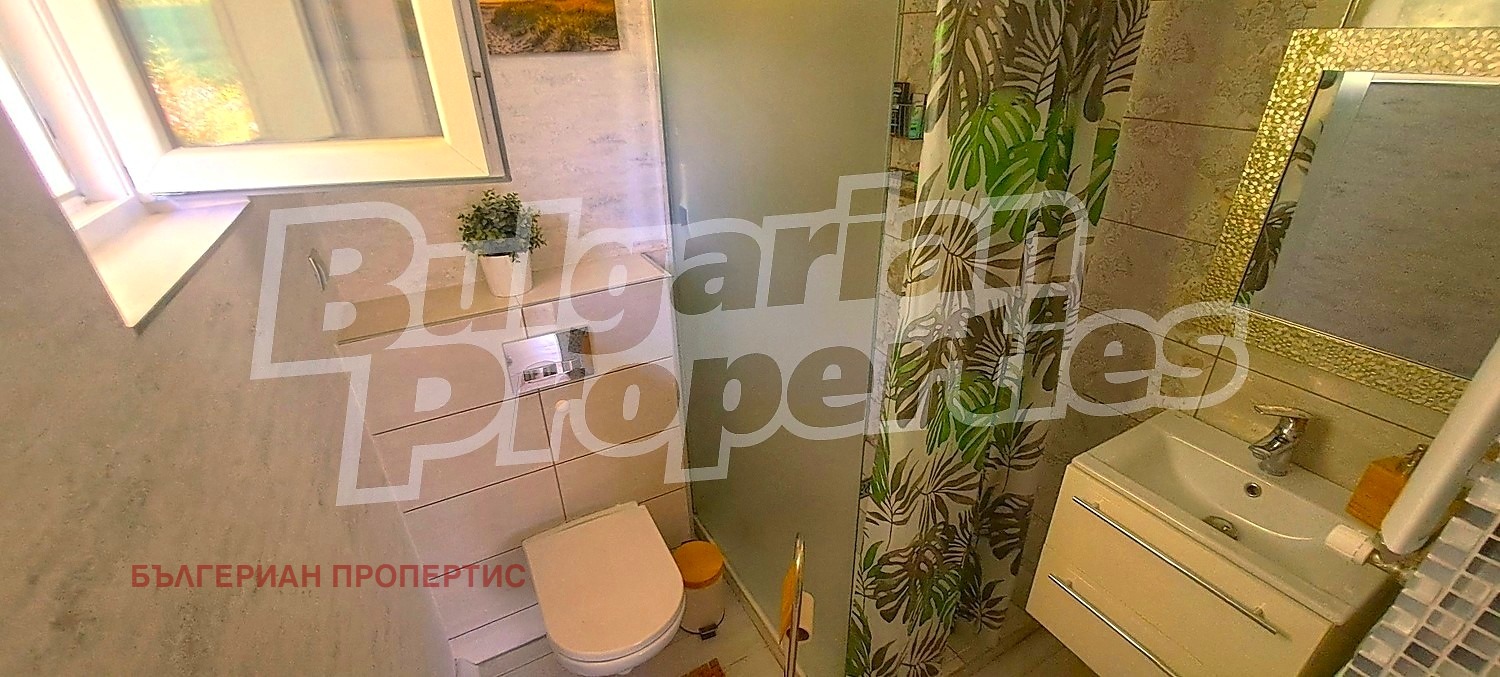 Продава КЪЩА, с. Горен чифлик, област Варна, снимка 9 - Къщи - 55020827