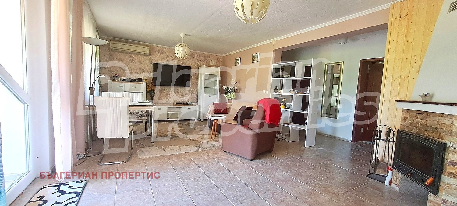 Продава КЪЩА, с. Горен чифлик, област Варна, снимка 4 - Къщи - 55020827