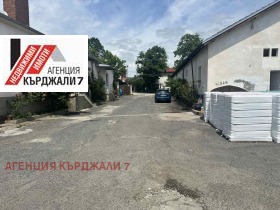 Budynek przemysłowy Studen kladenec, Kardżali 5