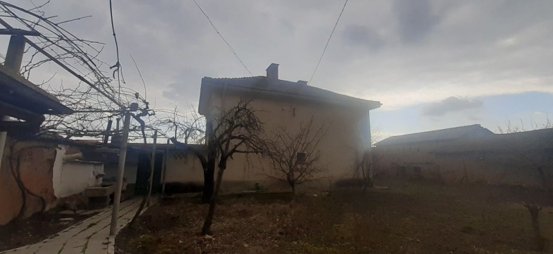 Продава КЪЩА, с. Старосел, област Пловдив, снимка 3 - Къщи - 44418551
