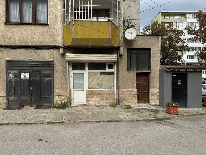 In vendita  Negozio Pernik , Tsentar , 39 mq | 43402242 - Immagine [2]