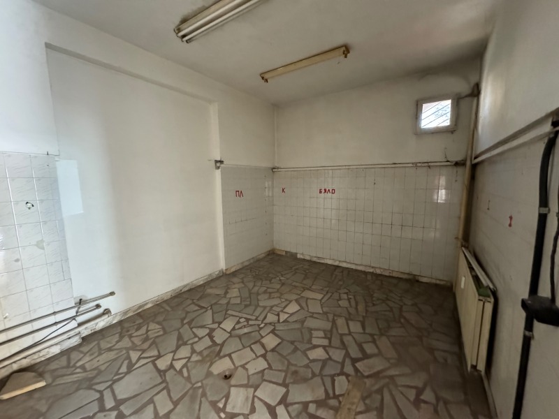 In vendita  Negozio Pernik , Tsentar , 39 mq | 43402242 - Immagine [16]