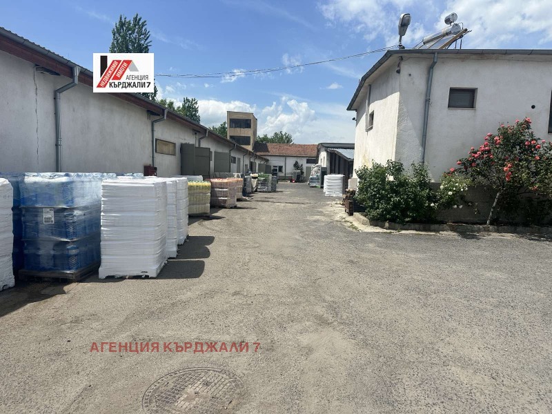 Na sprzedaż  Budynek przemysłowy Kardżali , Studen kladenec , 11000 mkw | 75739966 - obraz [2]