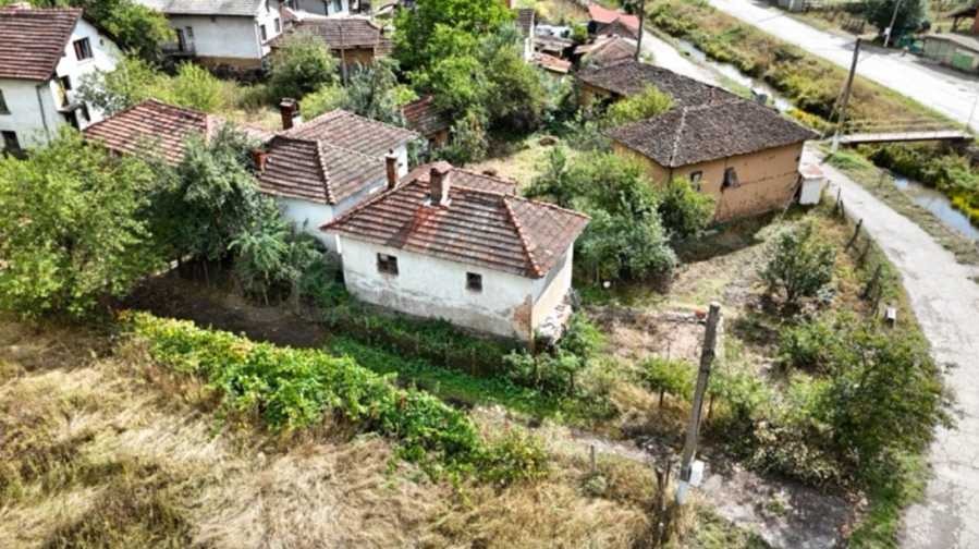 Продава КЪЩА, с. Ново село, област София област, снимка 13 - Къщи - 55937259